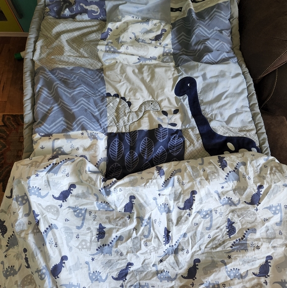 Bedtime Originals Other - Boy's dinosaur bedding